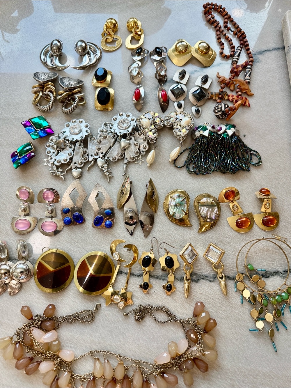 Fashion Jewelry, Costume Jewelry, Clip Earrings, Pierced Earrings, Necklaces